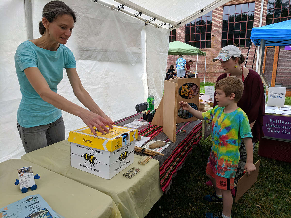 NCSU's Elsa Youngsteadt and April Hamblin did a great exhibit on native bees. 